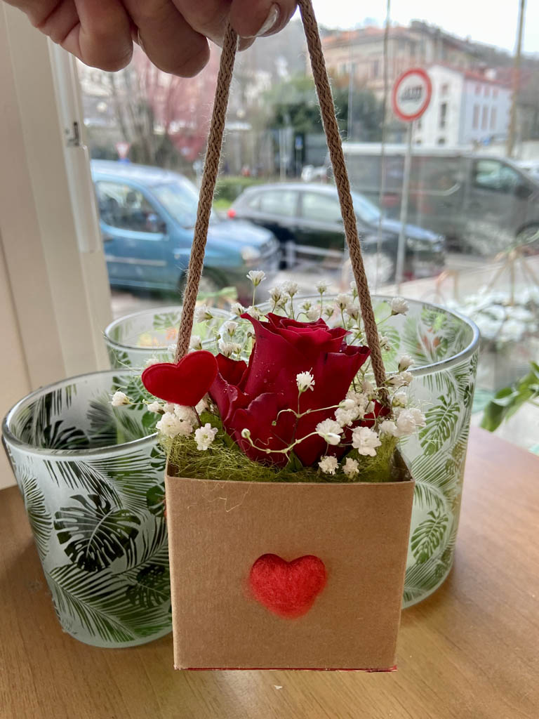 Fiori San Valentino scatola cuore